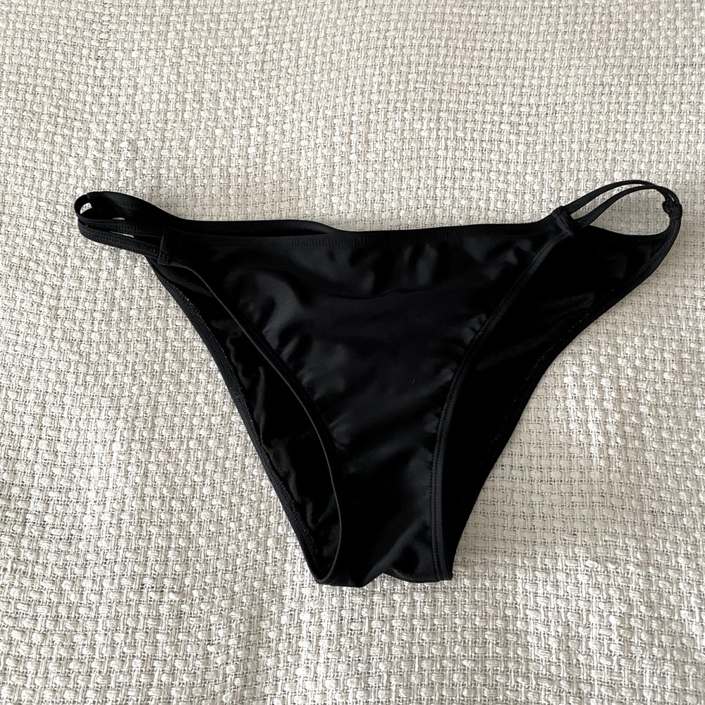Cheeky Ruched Black Bikini Swim Bottoms